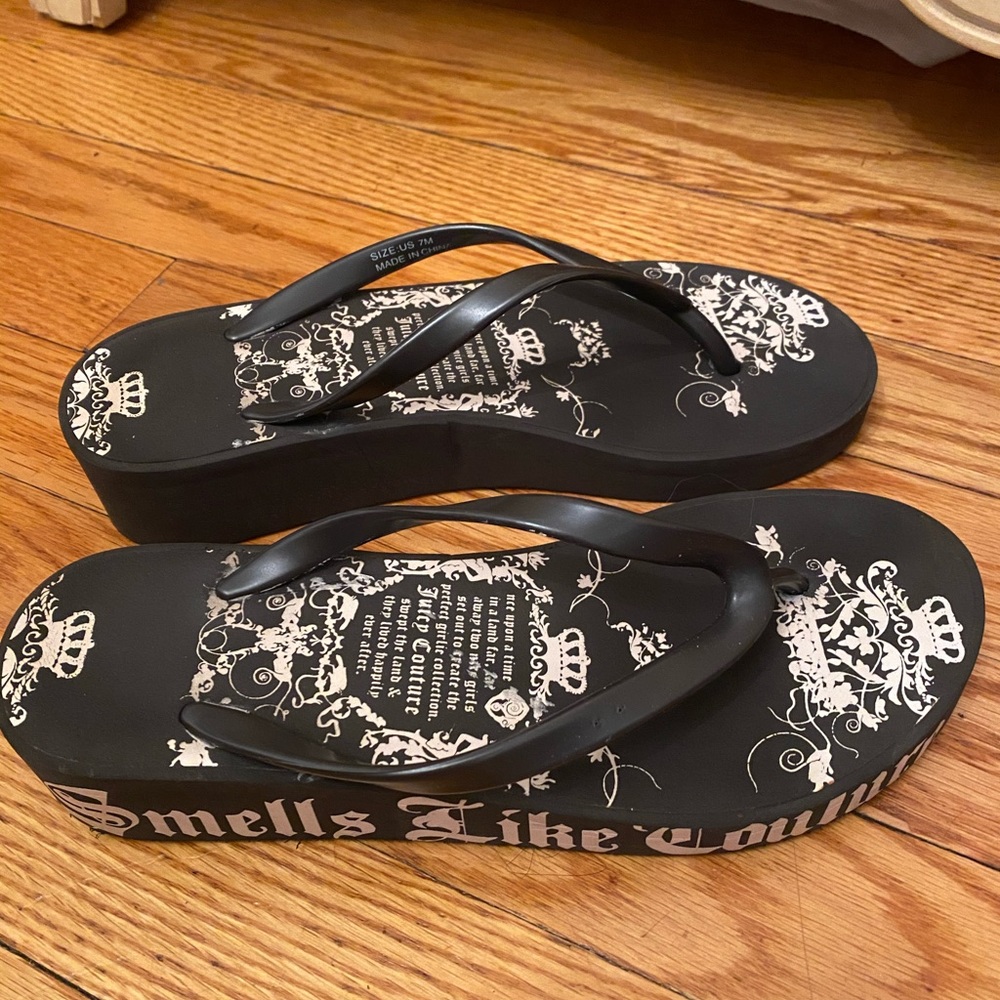 Juicy Couture Brown & Pink Wedge flip flop